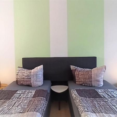 Apartment Fuer Bis Zu 7 Personen Mit Balkon Halberstadt Eksteriør billede