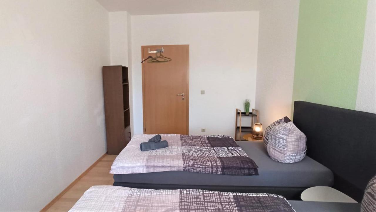 Apartment Fuer Bis Zu 7 Personen Mit Balkon Halberstadt Eksteriør billede