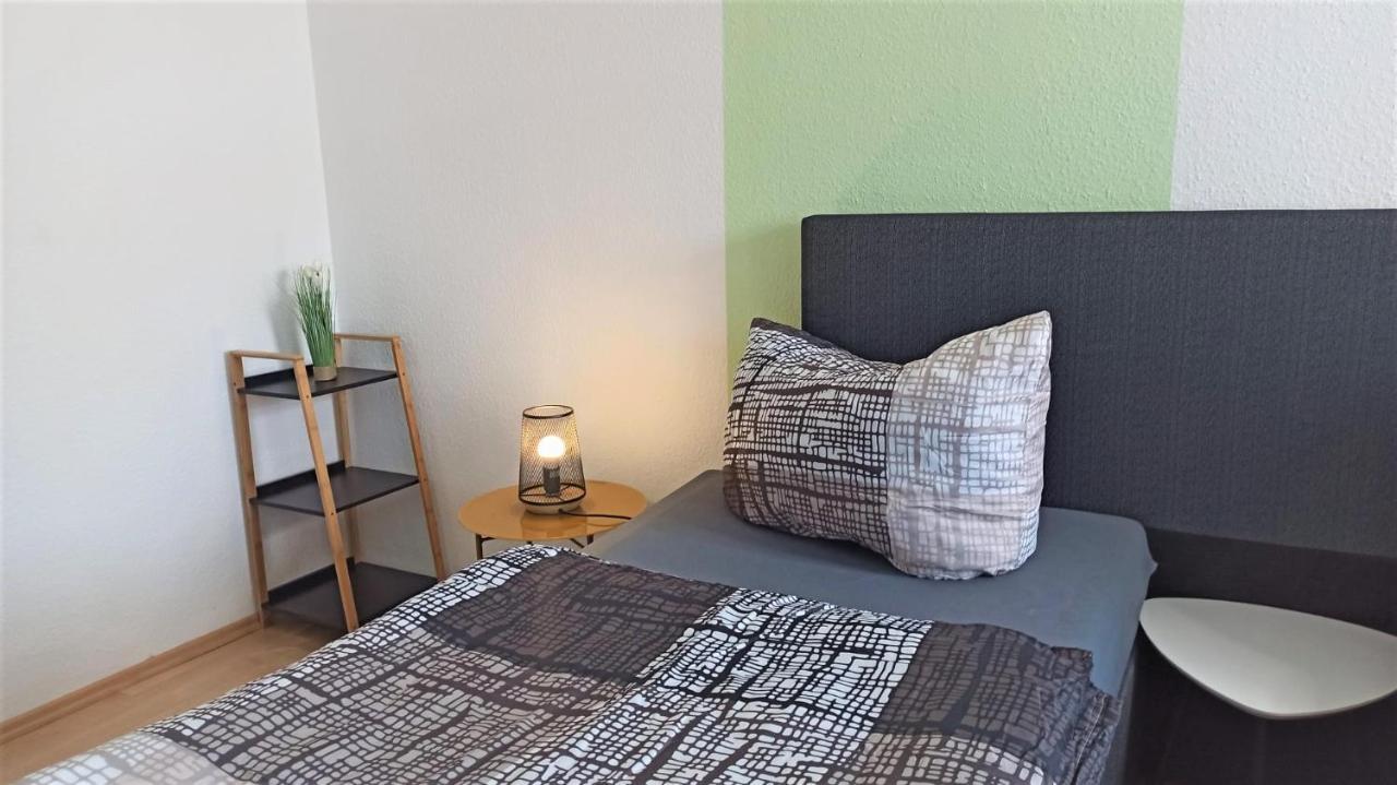 Apartment Fuer Bis Zu 7 Personen Mit Balkon Halberstadt Eksteriør billede