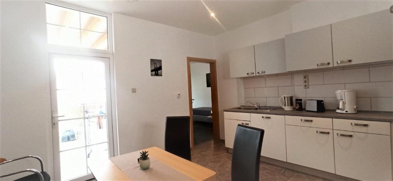 Apartment Fuer Bis Zu 7 Personen Mit Balkon Halberstadt Eksteriør billede